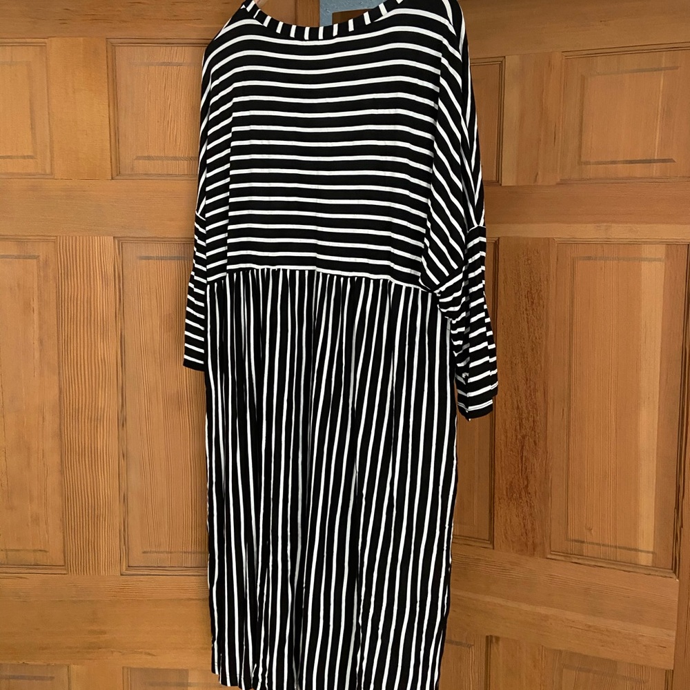 Women’s dress